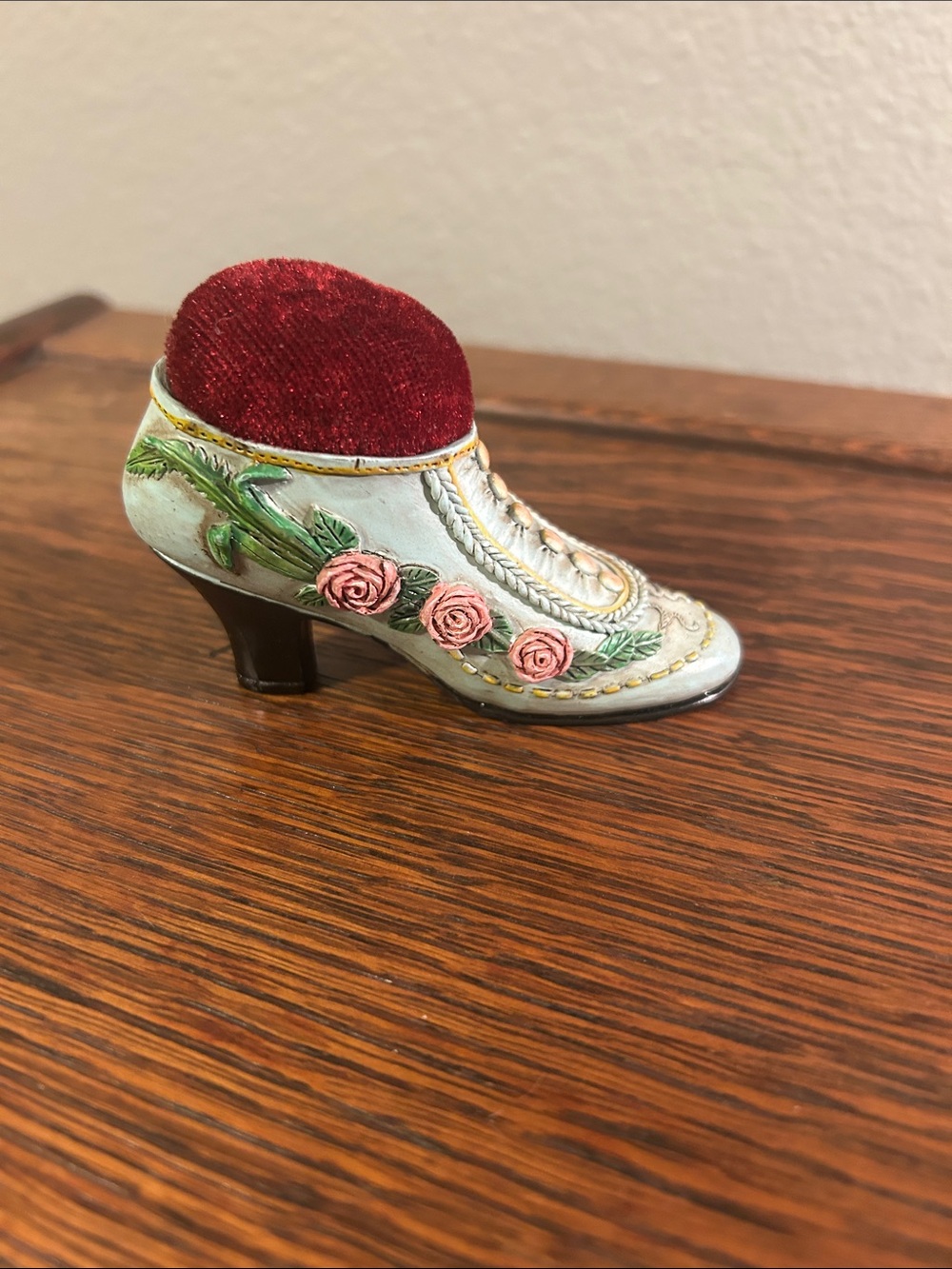 Vtg PINCUSHION Display Miniature Shoe Boot Slipper Figurines Collectibles